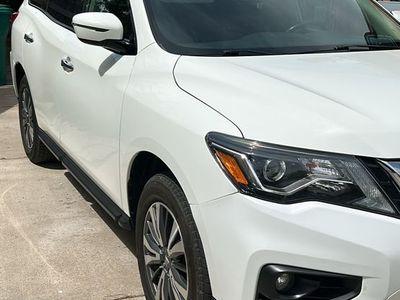 2017 NISSAN PATHFINDER