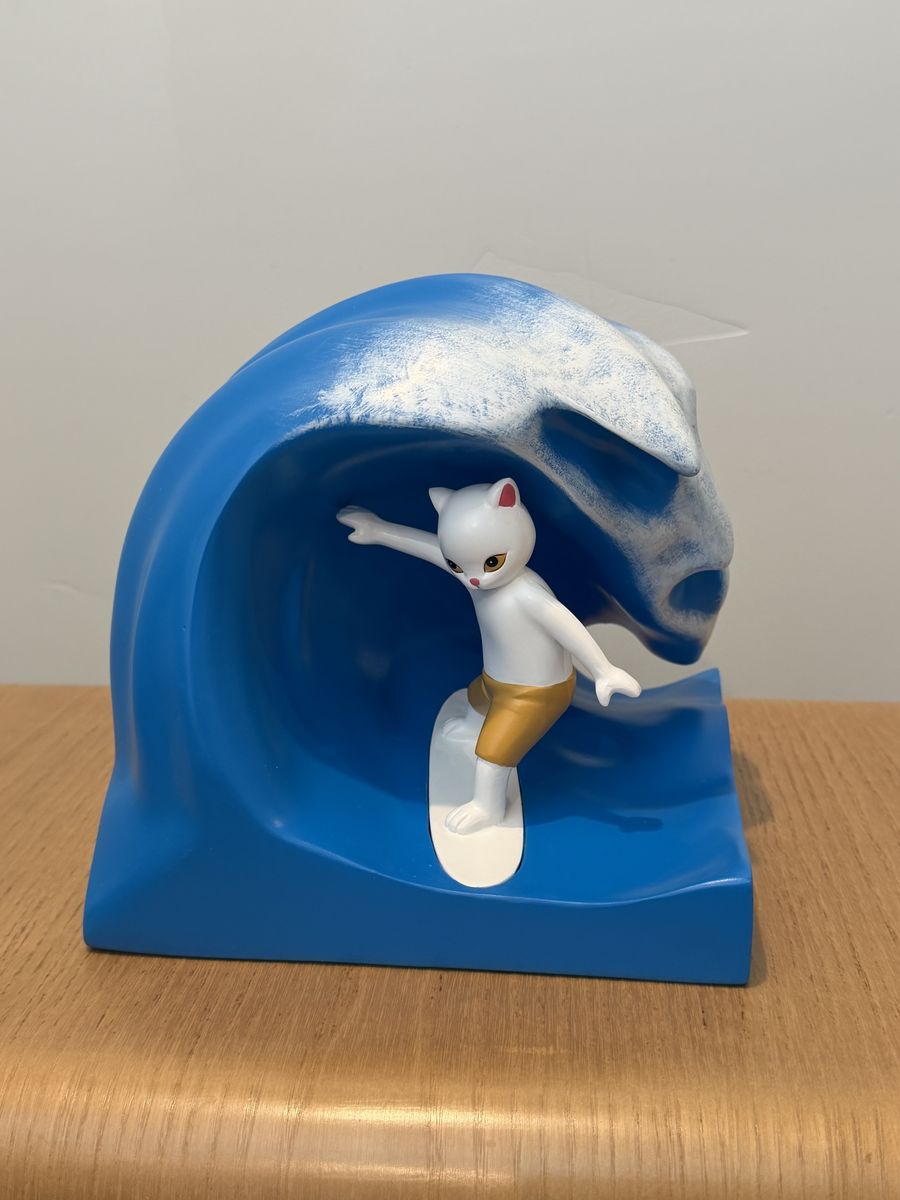 Main image 3
