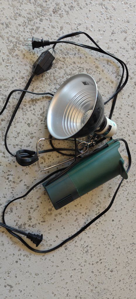 Clip-On Heat Lamp with Light Bulb and tank filter for Reptile Terrariums Aquariums