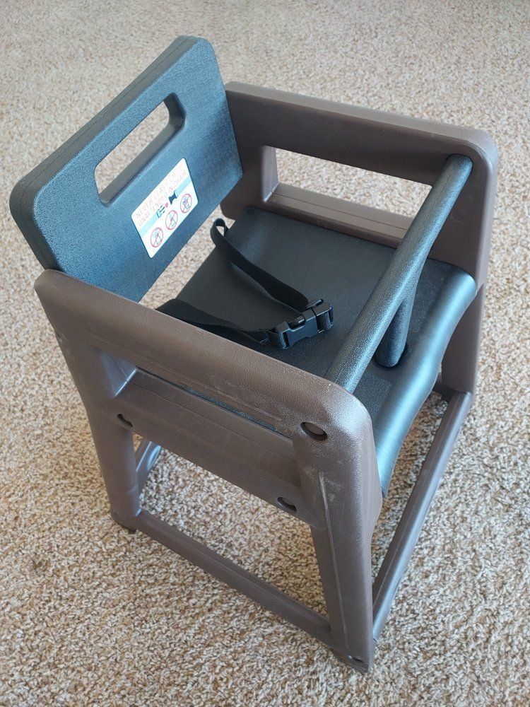 Plastic Highchair – Brand New, Assembled