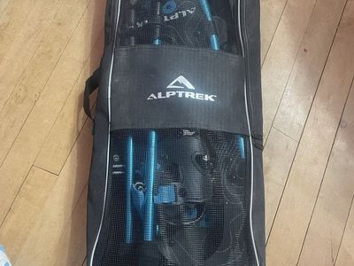 ALPTREK 930 9” x 30” Snowshoe Kit + Poles & Carry Bag