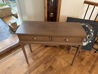 Entry Table - Nearly New