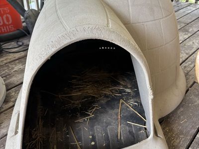 Petmate Gray Igloo Dog House - Durable Outdoor Shelter