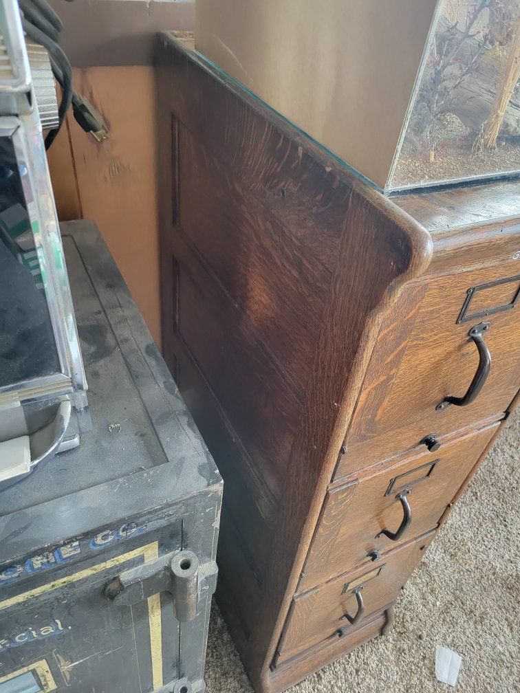 Main image 3