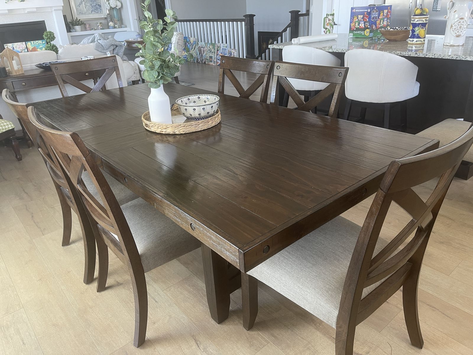 large Dining Table & 6 Upholstered Chairs 42"x92" Pristine Condition! 