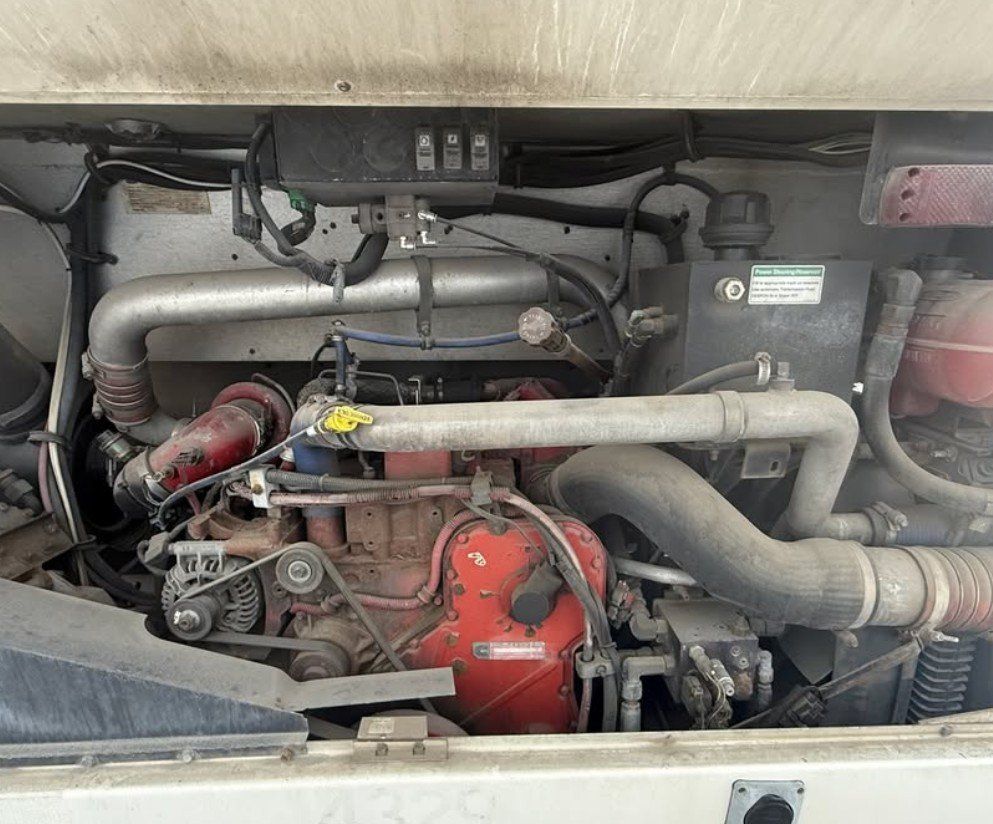 Main image 3