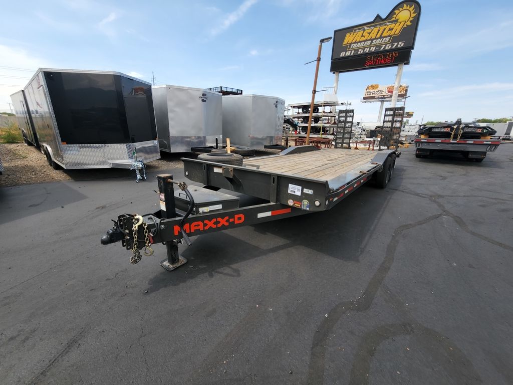 2025 MAXX-D USED 24' CX8 16K Equipment Trailer