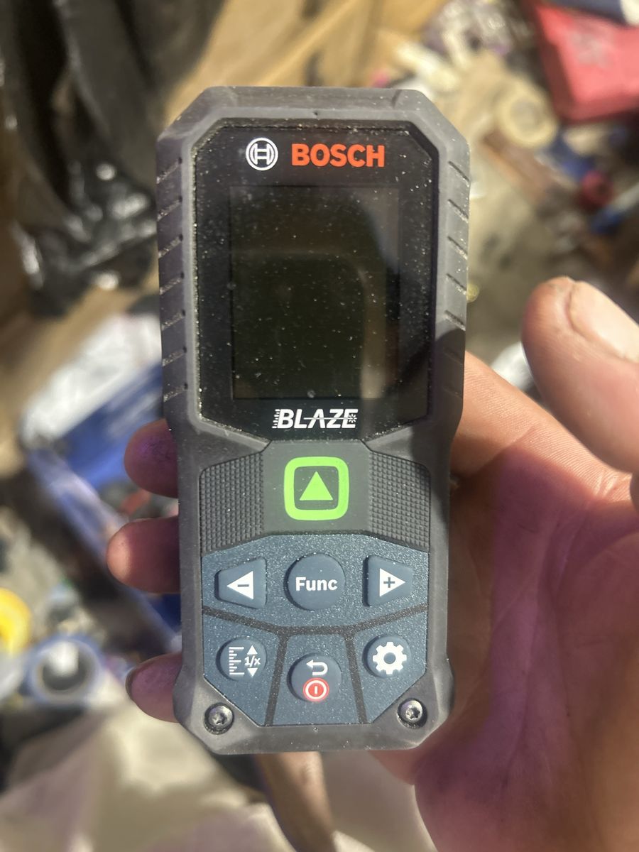 Bosch BLAZE GLM165-27CG Laser Measure w/ Green Laser, Bluetooth, Color Display