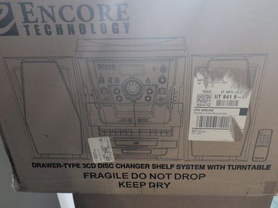 Encore Technology Drawer-Type 3CD Disc Changer Shelf System with Turntable
