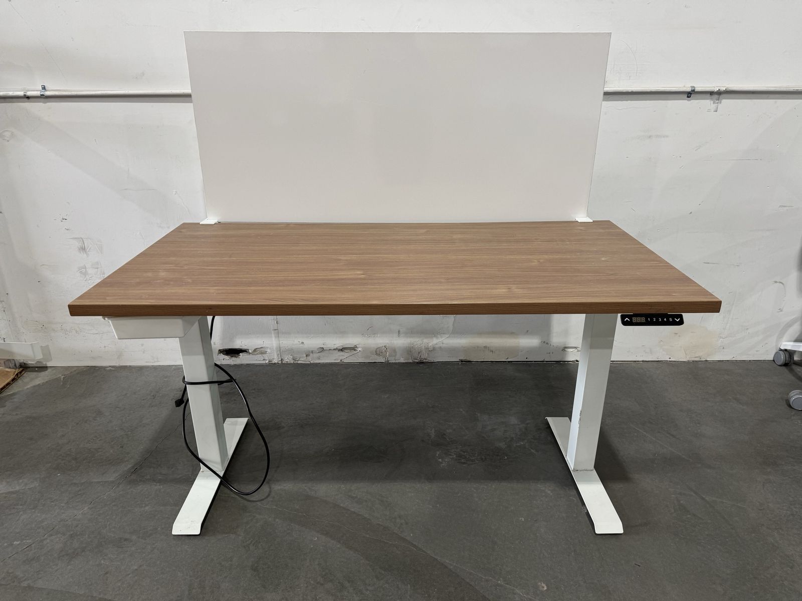 Friant Sit Stand Desk