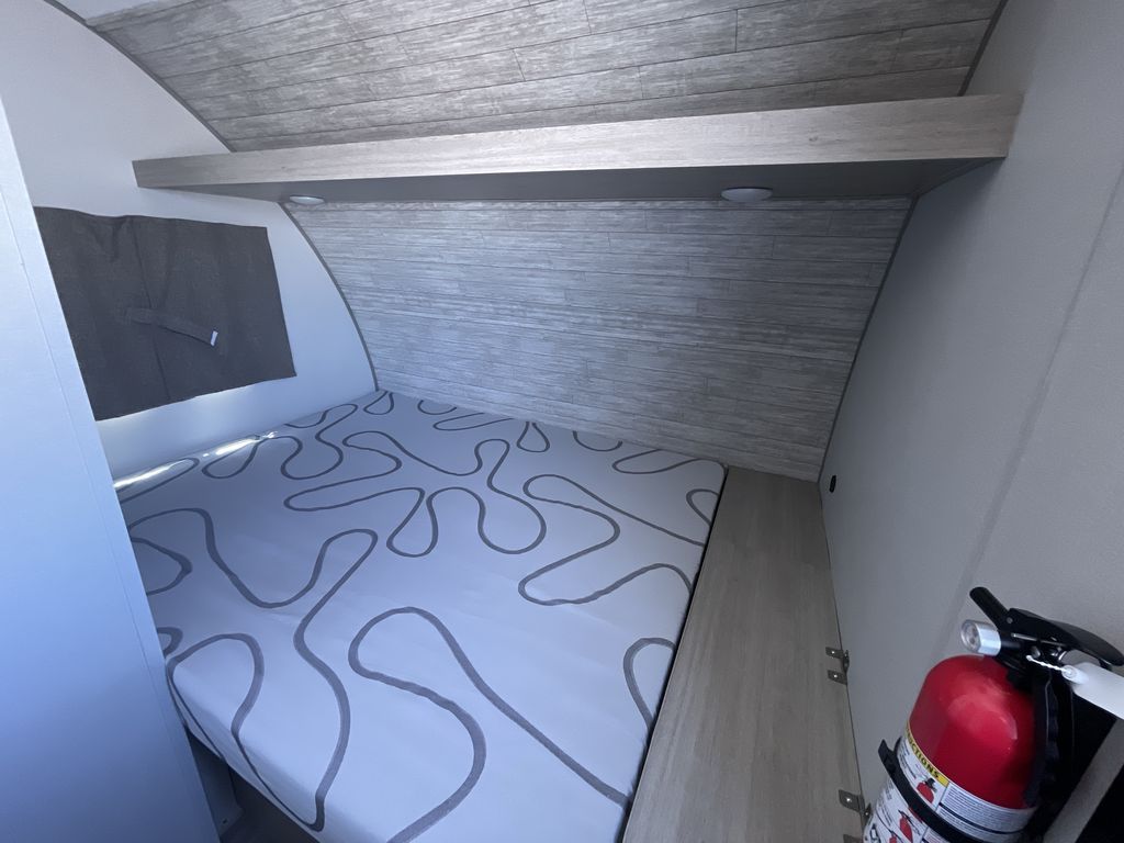 Main image 30