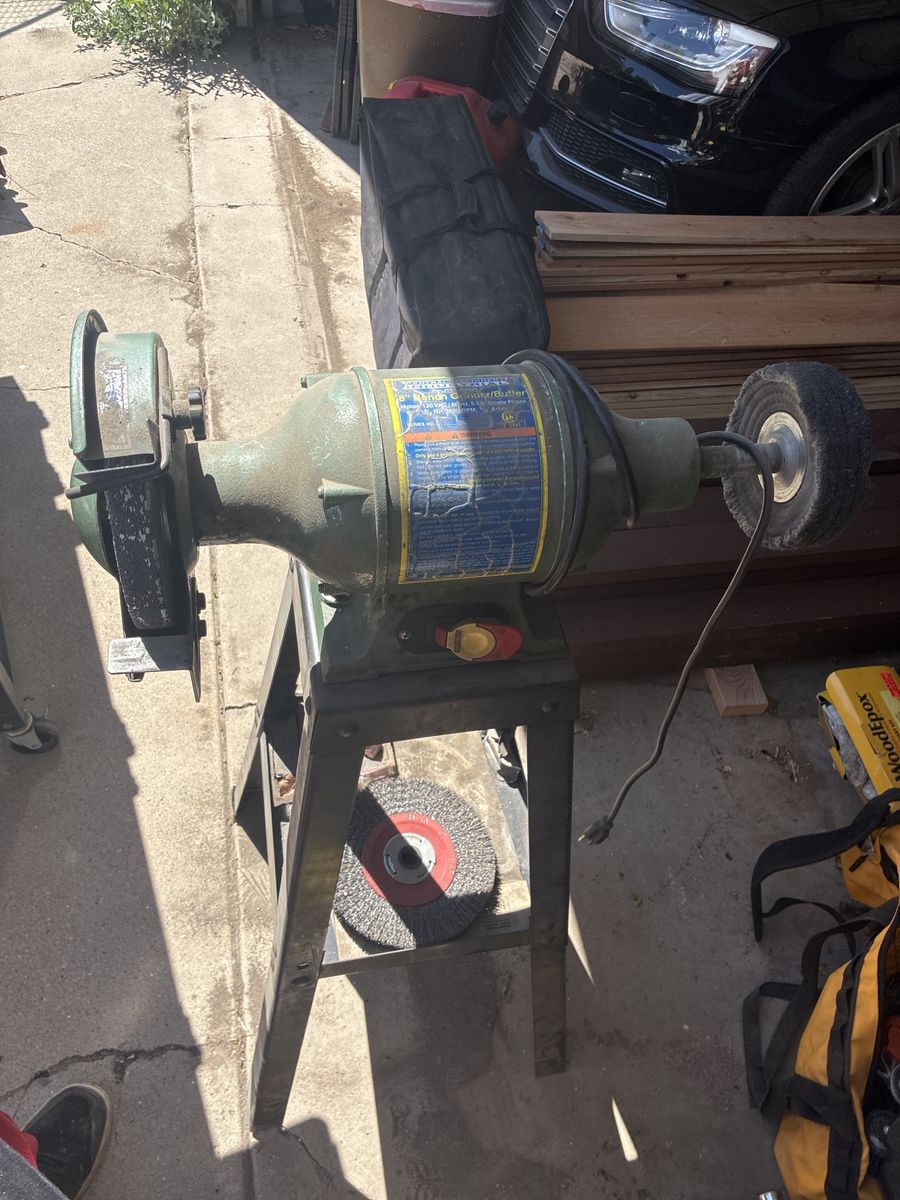 Bench grinder