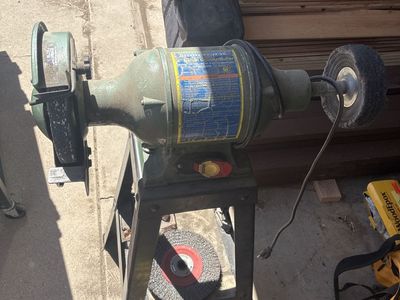 Bench grinder
