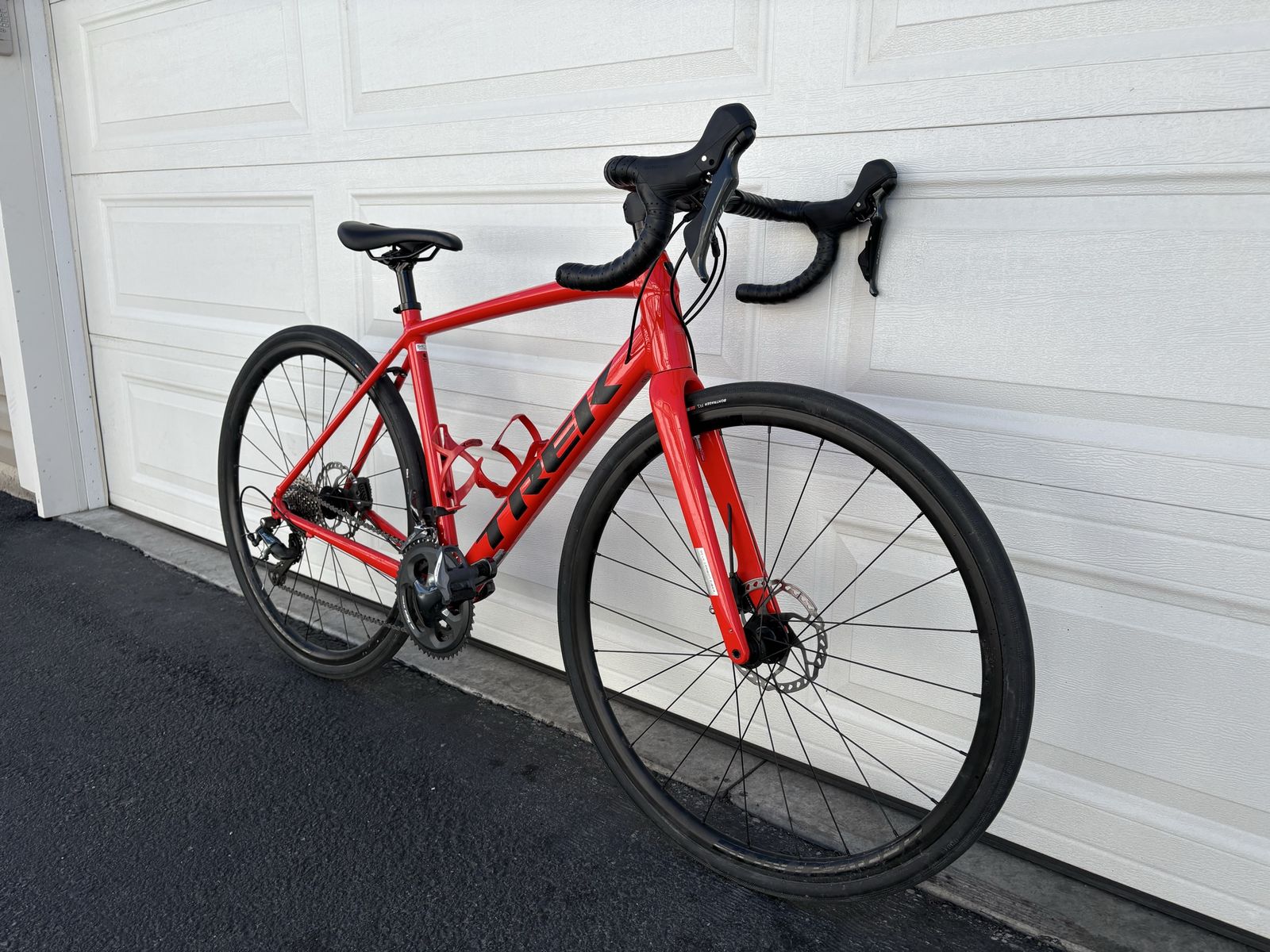 Trek Domane AL4 disc road bike - Tiagra - size 54 54cm
