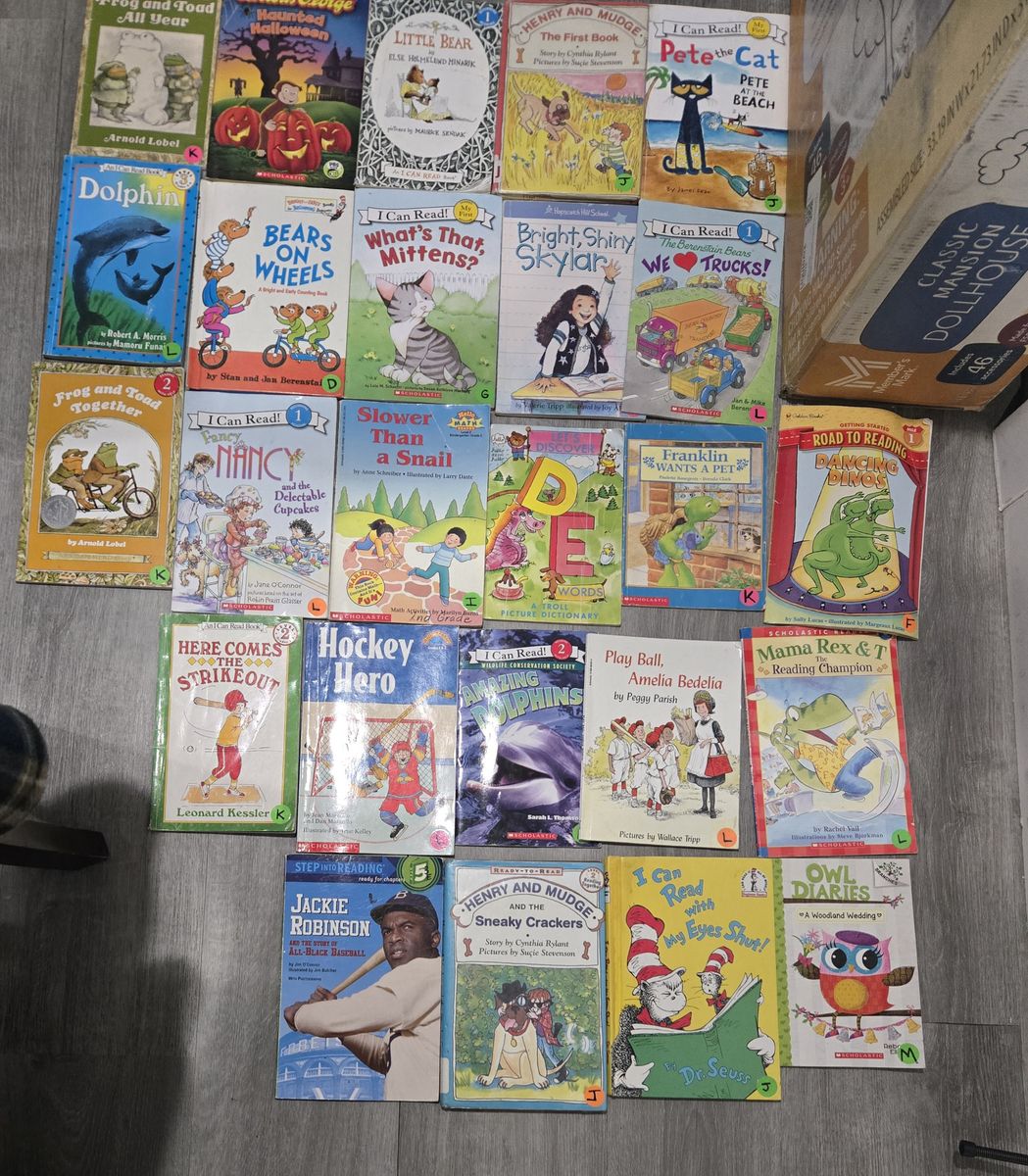 Large Lot of 138 Children's Picture Books & Early Readers - Pete the Cat, Dr. Seuss, Clifford