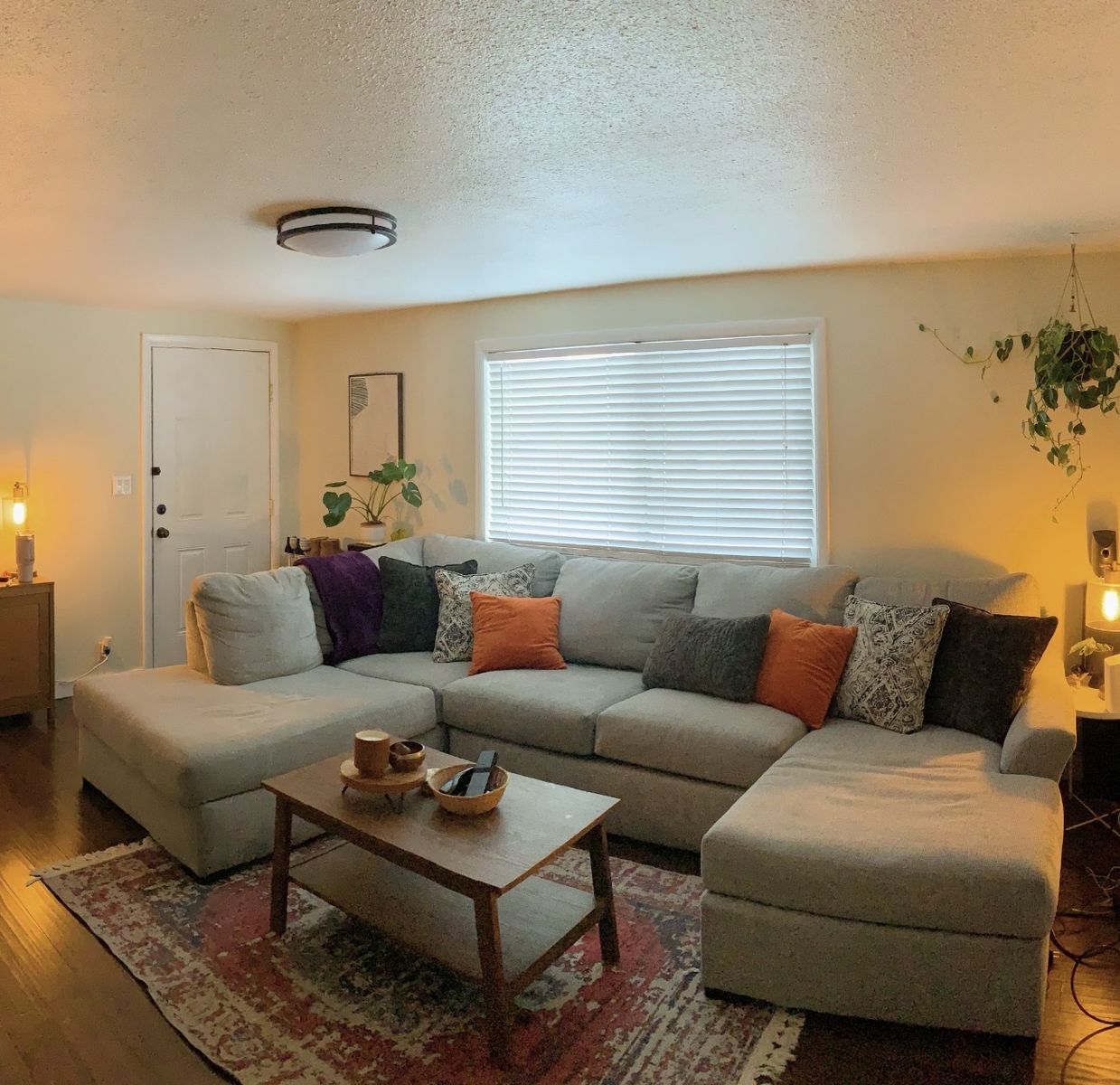 Large U-Shaped Sectional Sofa Couch