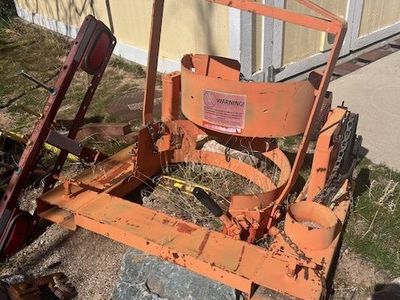 Forklift carrying and tilting drum duper