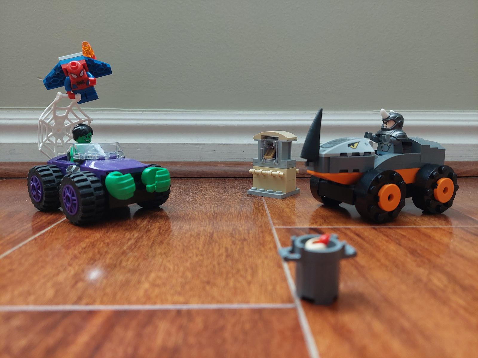 Hulk vs. Rhino Truck Showdown LEGO