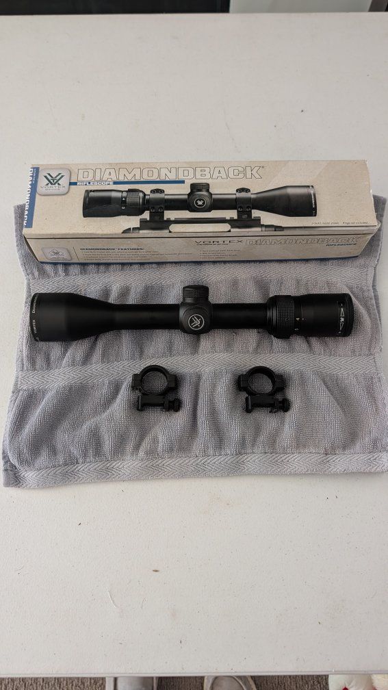 Vortex Diamondback 4-12x40 Dead-Hold BDC Riflescope with Rings and Box