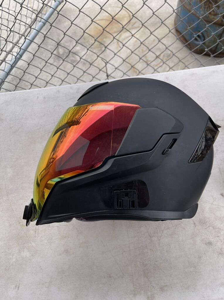 Icon Airflite Helmet M