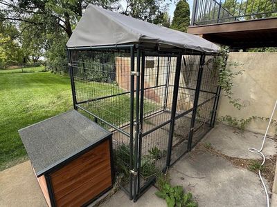Outdoor Metal Dog Kennel with Canvas Roof and Wooden Dog House