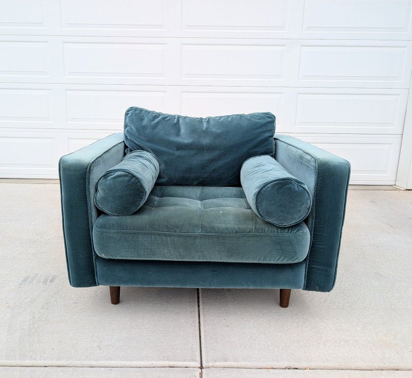 MCM Premium Velvet Lounge Chair - Article