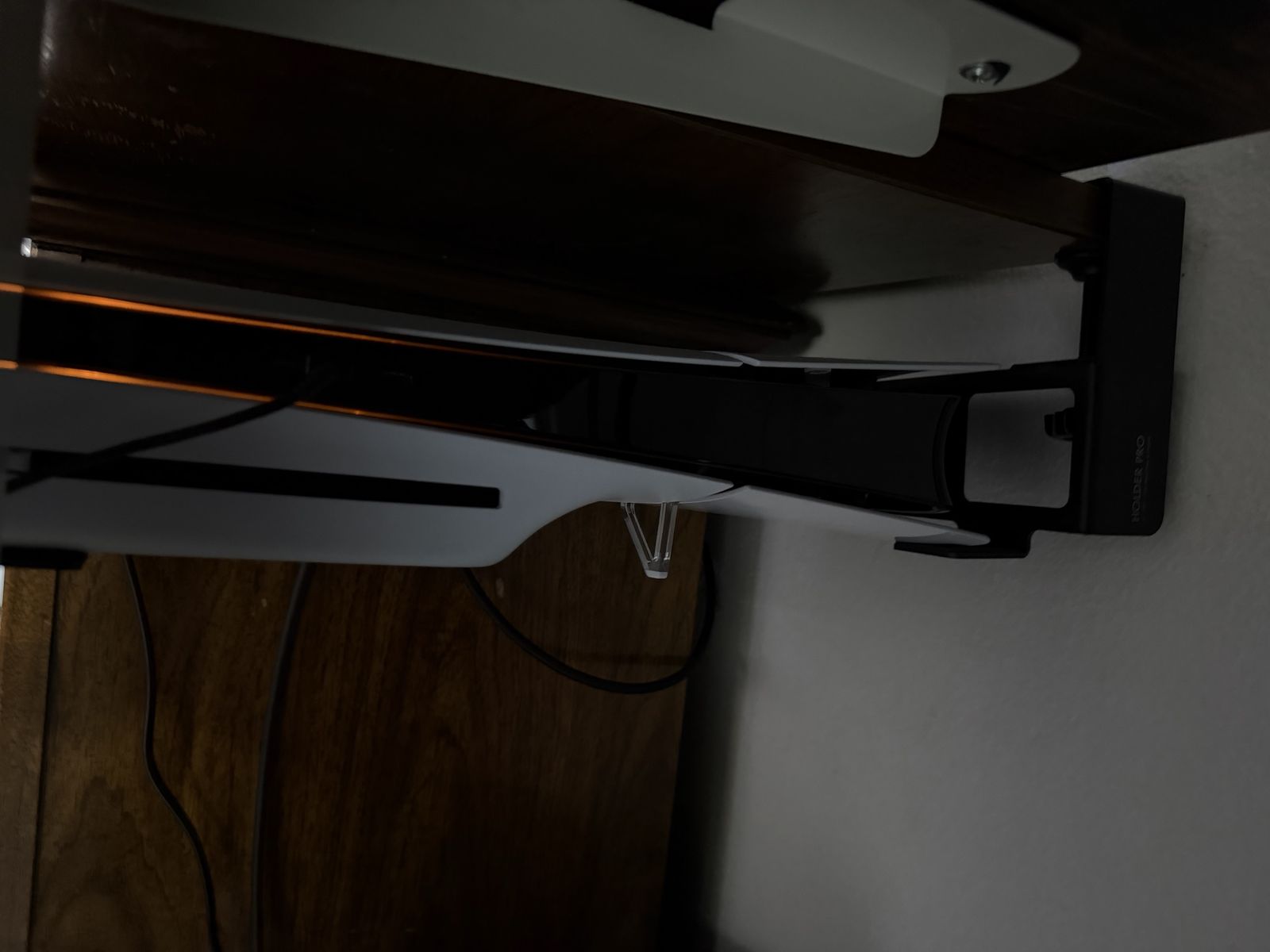 Main image 3