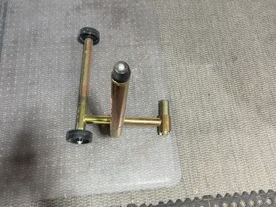 Pit Bull Ducati Large hub single sided swing arm rear stand