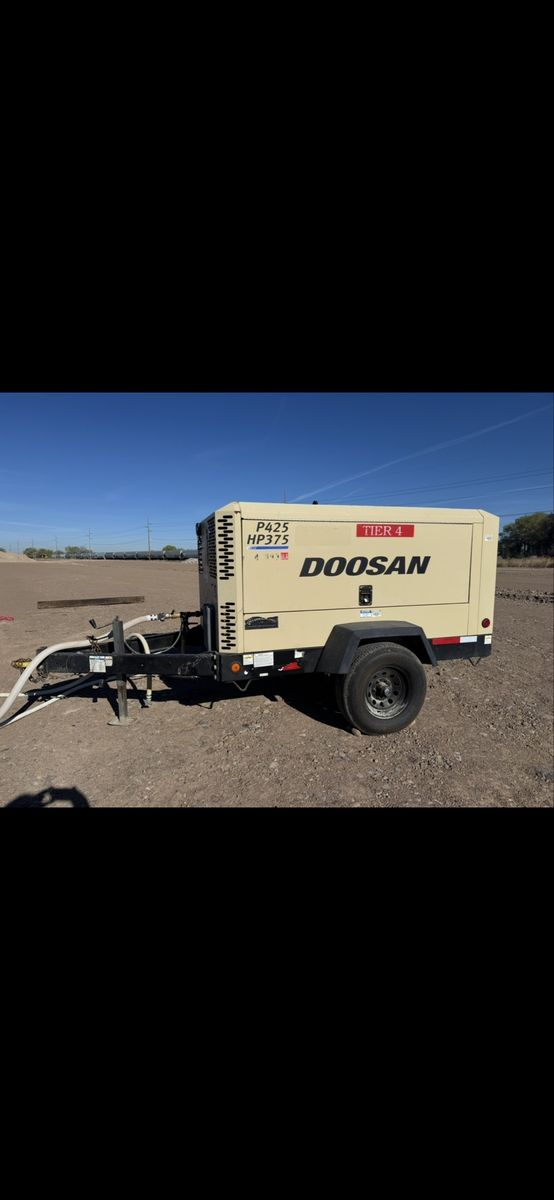 2017 Doosan P425 HP375 Tier 4 Towable Air Compressor