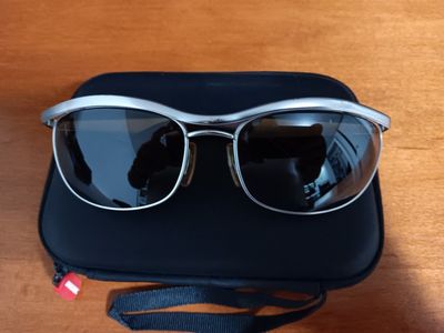 Vintage Giorgio Armani sunglasses featuring a silver-colored metal frame Model 640 881 125 Good Condition!