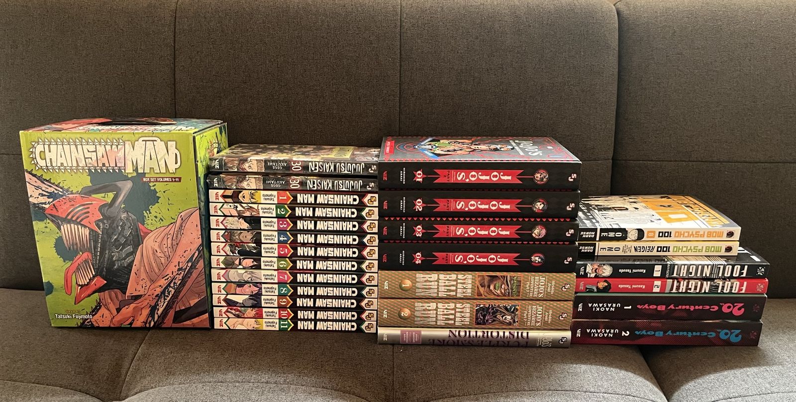 Manga Collection: Chainsaw Man Box Set, Jujutsu Kaisen, Mob Psycho 100, JoJo's, 20th Century Boys & more