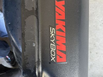 Yakima Skybox 18