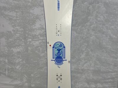 New K2 Extravision 147 CM Women's Snowboard 2025
