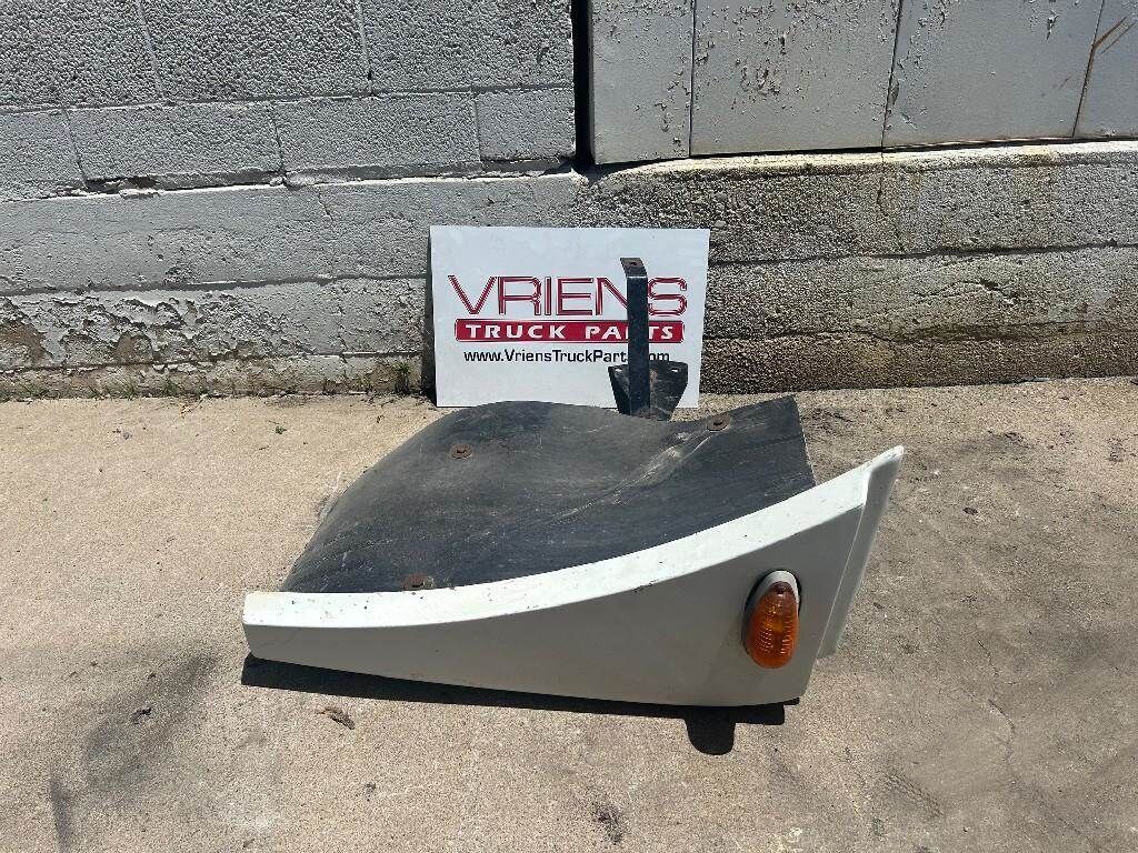 Freightliner Fender Extension