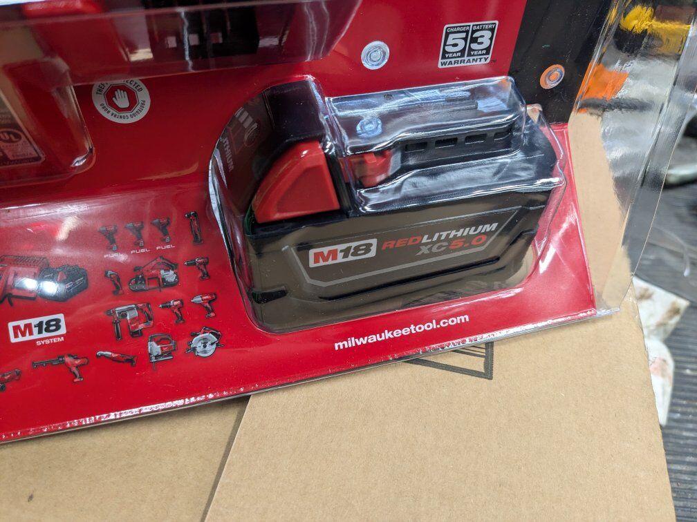 Milwaukee m18 battery 5.0ah NEW