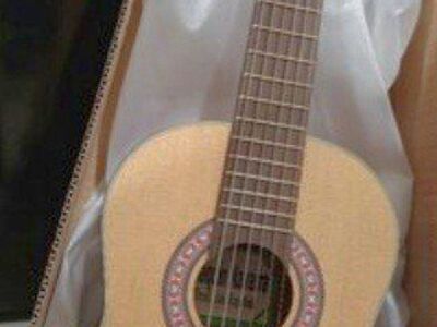 Kids Acoustic Guitar