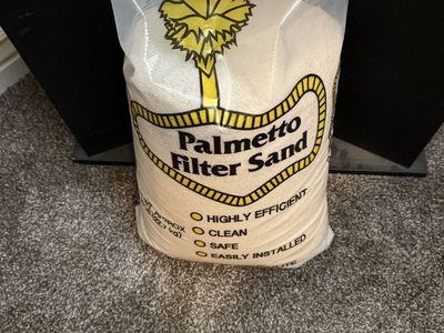 Fish tank sand