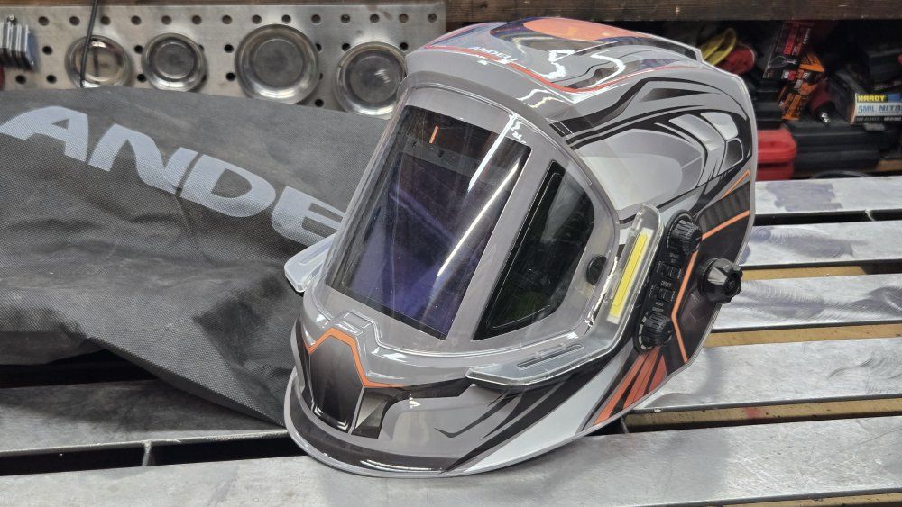 ANDELI Auto-Darkening Welding Helmet - Adjustable Shade, Delay, Sensitivity and Welder Light
