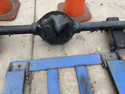 GM 10 bolt posi traction Rear end $200