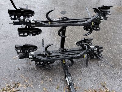 SARIS SUPERCLAMP 4-BIKE HITCH RACK