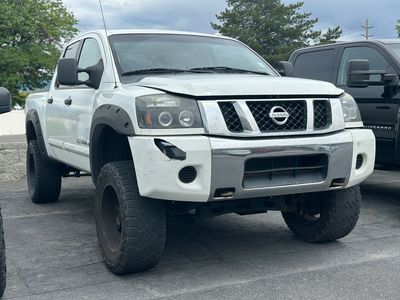 2013 Nissan Titan SV