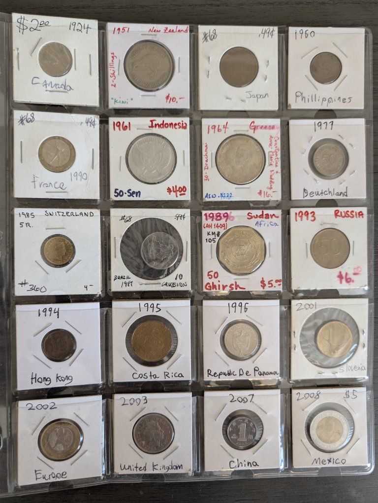 Master foreign coin and bill collection