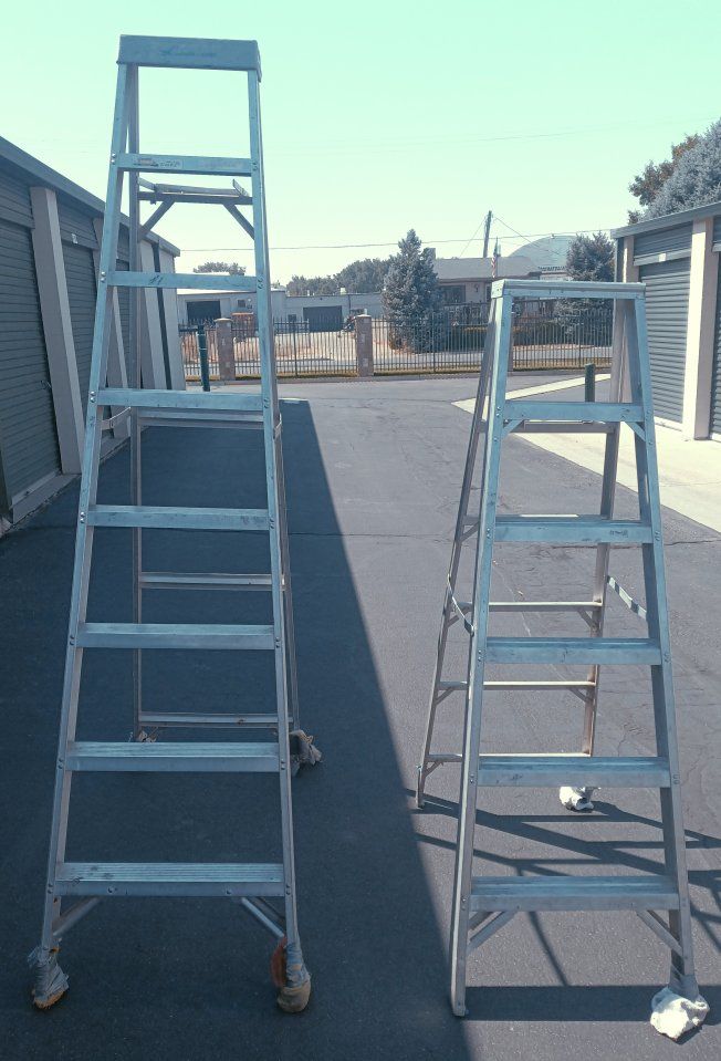 2 ladders