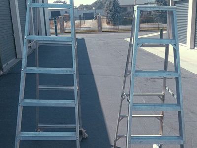 2 ladders