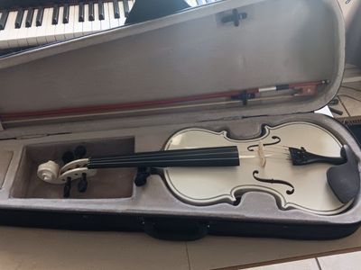 White Violin with Case and Bow - Excellent Condition, Ready to Play