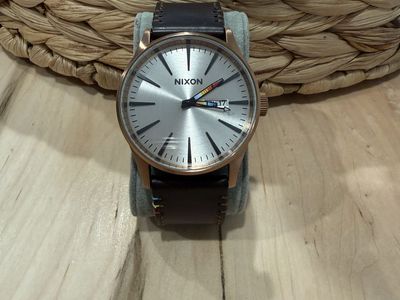 Hawaii Exclusive! Nixon Sentry Leather