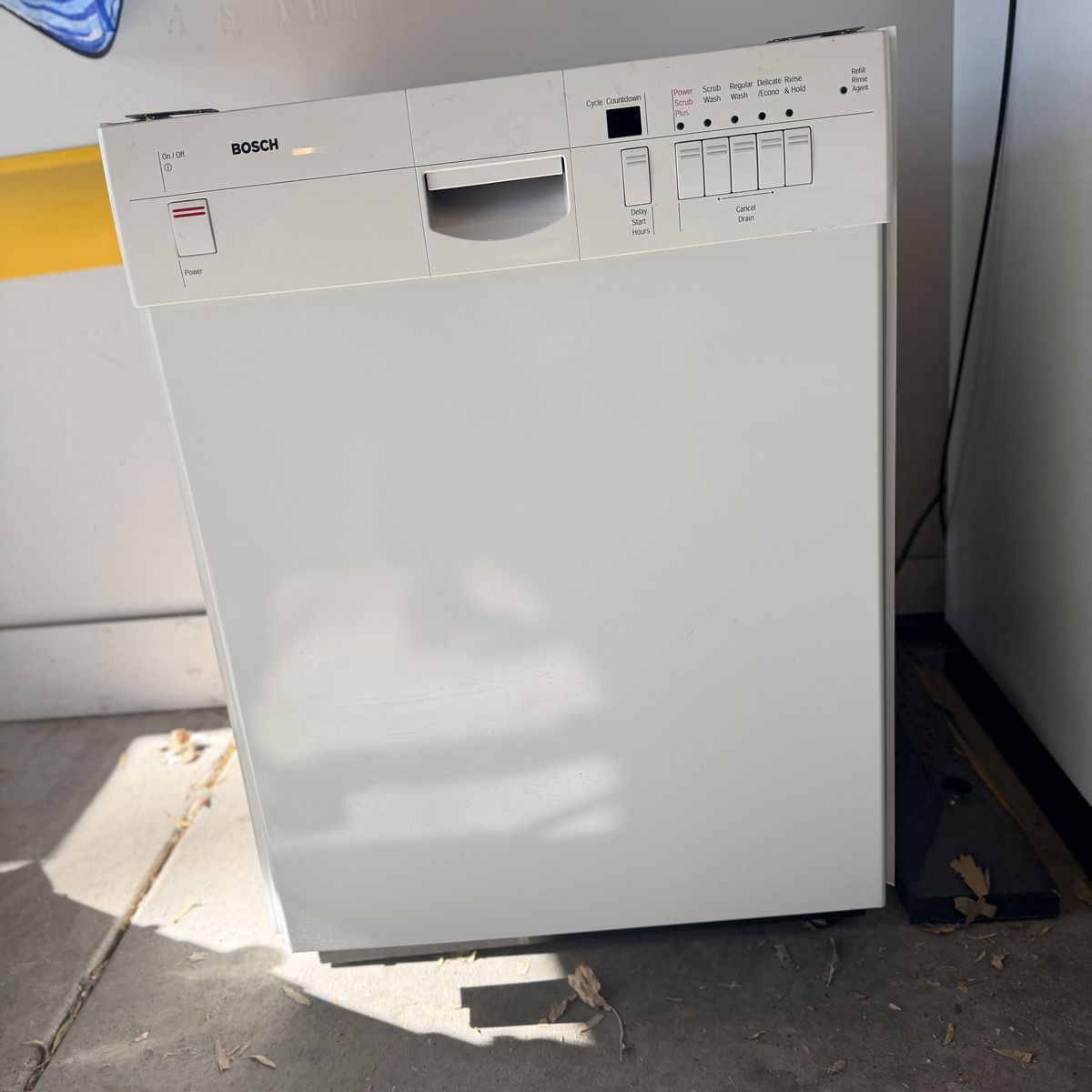 Bosch SHU5312UC/U12 24-inch dishwasher