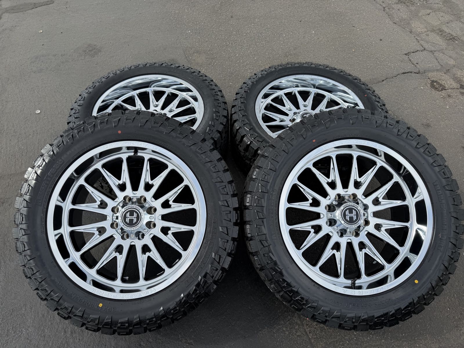 New Chrome Hardcore HC111 35x12.50r22 Ameritread RT 8x6.5 Dodge Ram Cummins Chevy Silverado 2500 3500 Duramax 8 lug