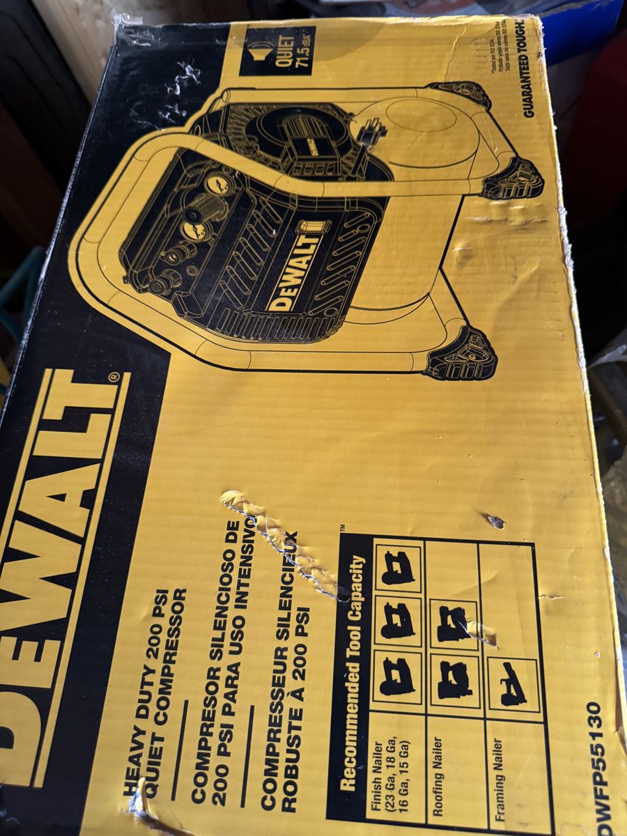 Brand Dewalt Compressor