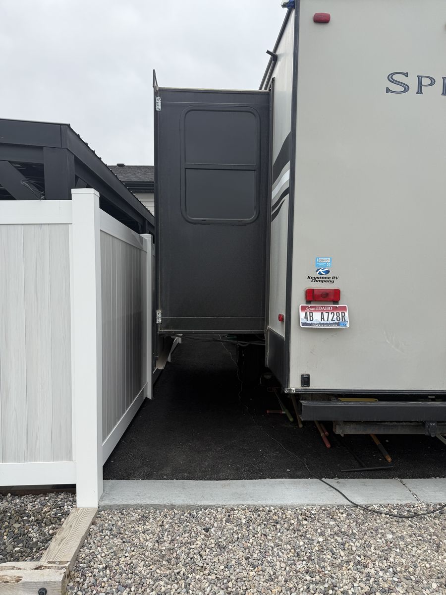Main image 5